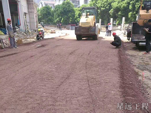 水稳中铁山语城路面水稳施工项目